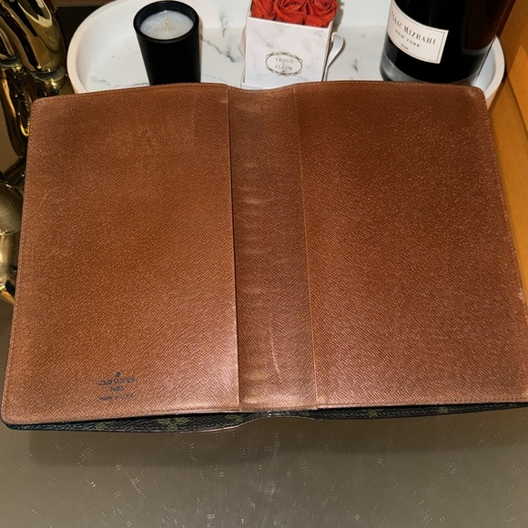 Louis Vuitton MM notebook cover - Picture 5 of 8